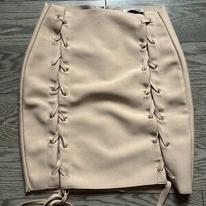 Fashion Nova Skirt💛✨